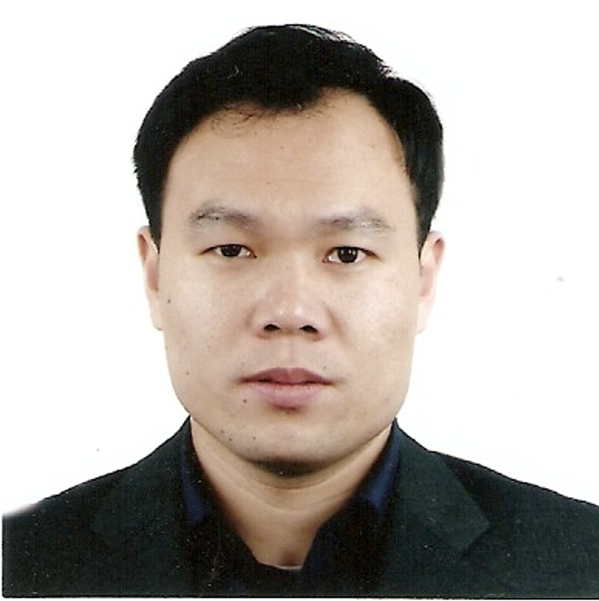 Portrait of Shenglong Zhang